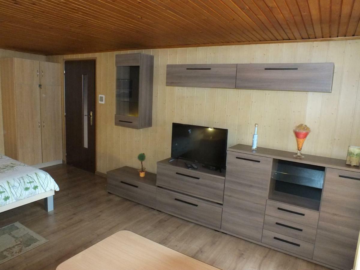 Bešeňová Apartmany Zachar מראה חיצוני תמונה